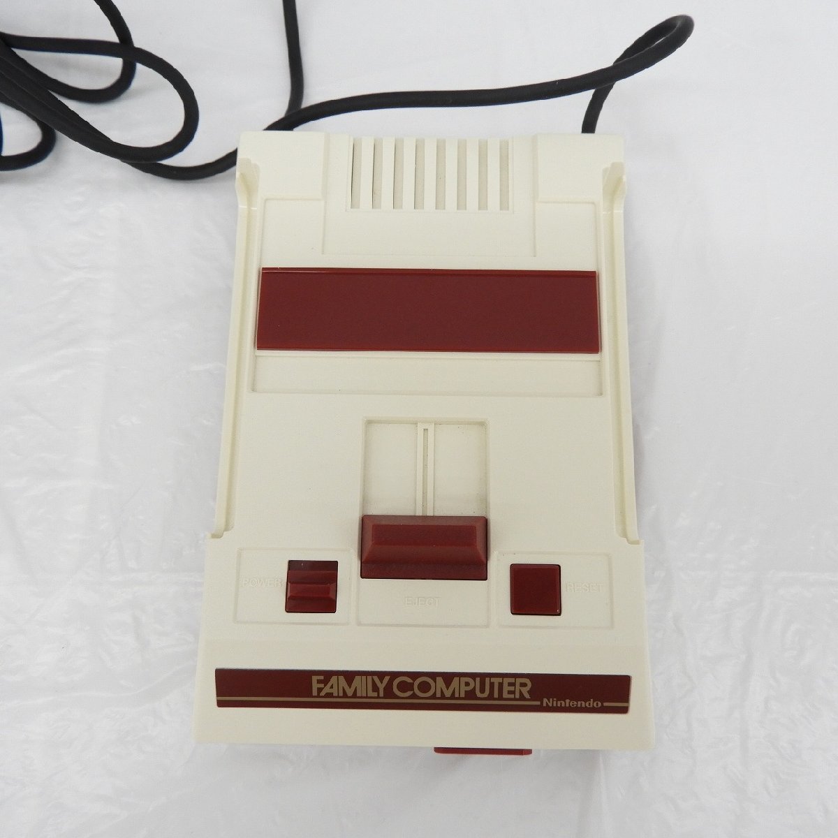 【中古品】任天堂 Nintendo ニンテンドークラシックミニ ファミリーコンピュータ 913155713 1224_画像2