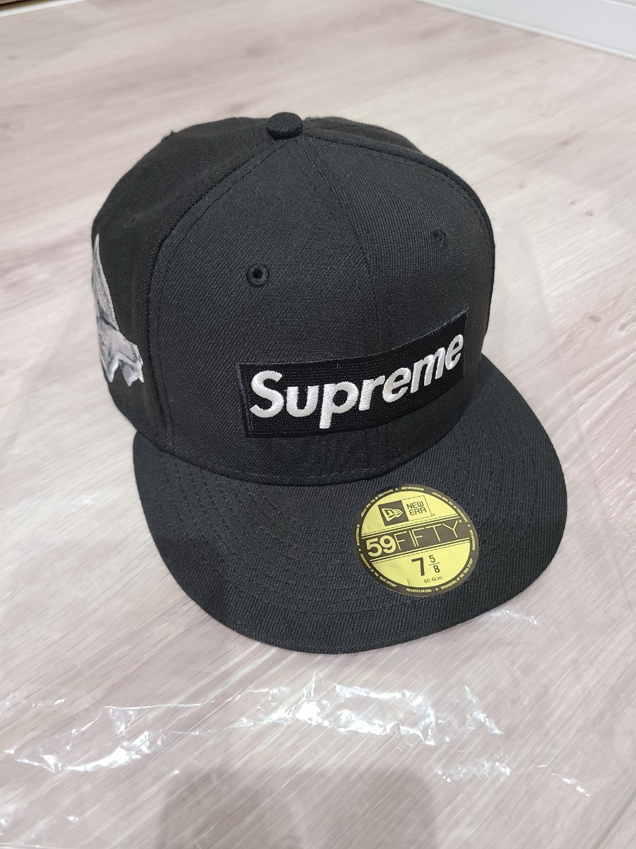 中古品 7 5/8 60.6㎝ Supreme Money Box Logo New Era 黒 シュプリーム マネー ボックス ロゴ ニューエラ ブラック_画像2