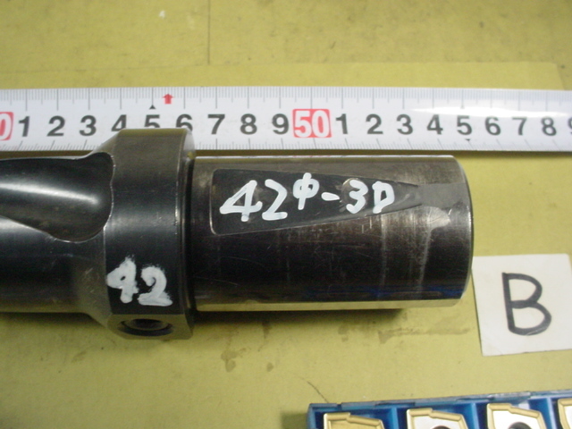 42Φ S40-DRZ42126-15 チップ1箱付 使用感有中古品 京セラ フル 42Φ S40-DRZ42126-15 チップ1箱付 使用感有中古品 京セラ フル