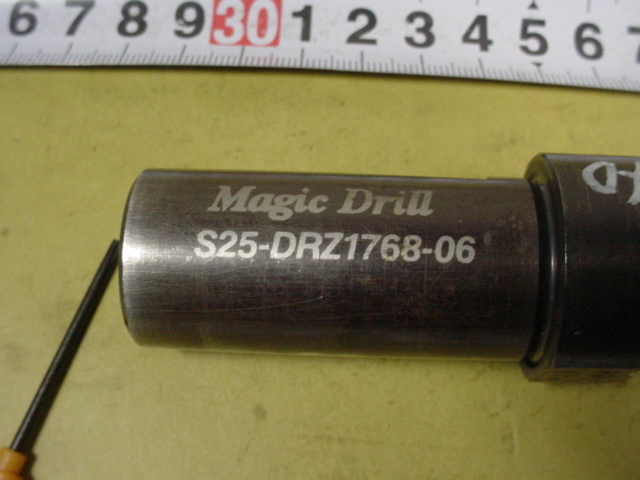 17Φ S25-DRZ1768-06 チップ残数8個付 中古品 京セラ フルカット 17Φ S25-DRZ1768-06 チップ残数8個付 中古品 京セラ フルカット
