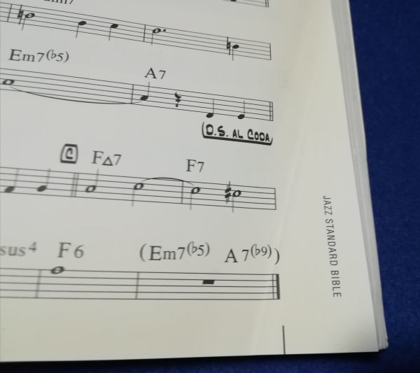 ○○　ジャズ・スタンダード・バイブル セッションに役立つ不朽の227曲 ※CD無し　納浩一 編著　2012年発行　E00P04_画像10