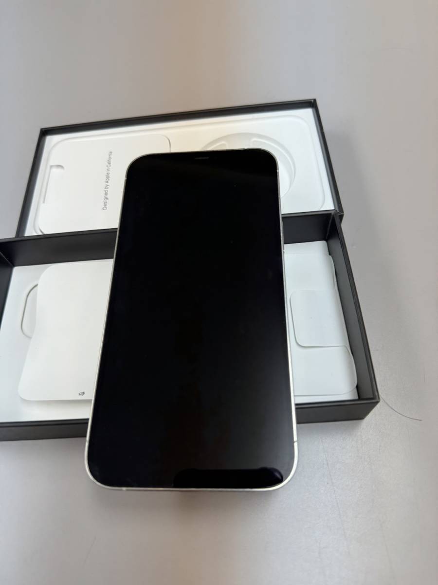 【おしゃれ】 表画面新品交換　 純正修理　SIMロック解除済みiPhone12ProMax128GB　Ｓｉｌｖｅｒ　（ソフトバンク購入元） バッテリー100% iPhone