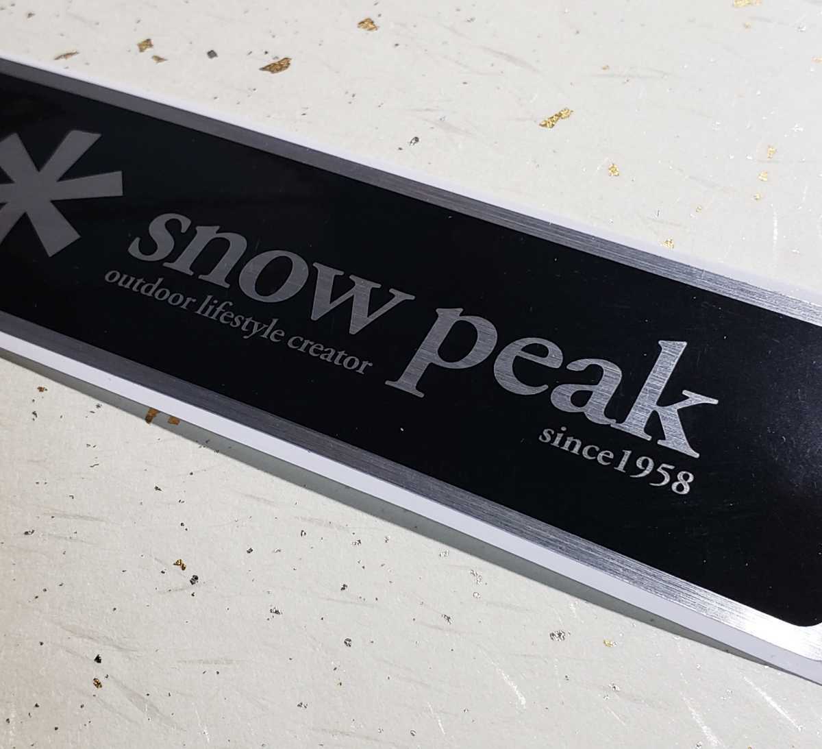 snow peak(スノーピーク)　メタリック ロゴステッカー　ブラック(大)_画像3
