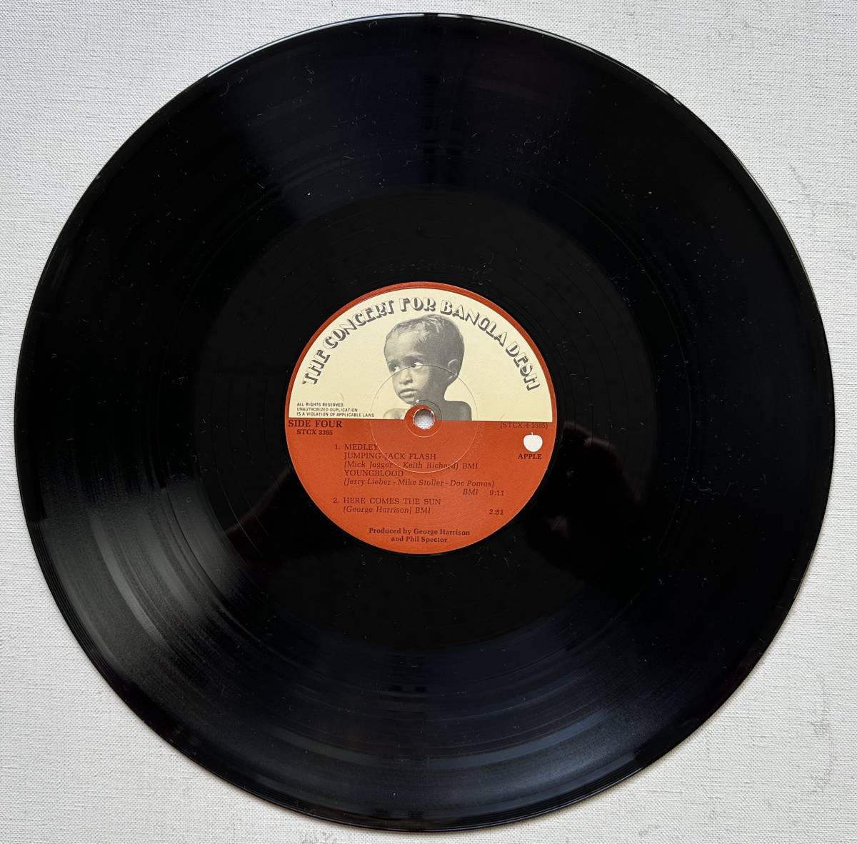 Appleレコード GEORGE HARRISON『 THE CONCERT FOR BANGLADESH 』US盤 STCX 3385 3枚組BOXセット極美品_画像7