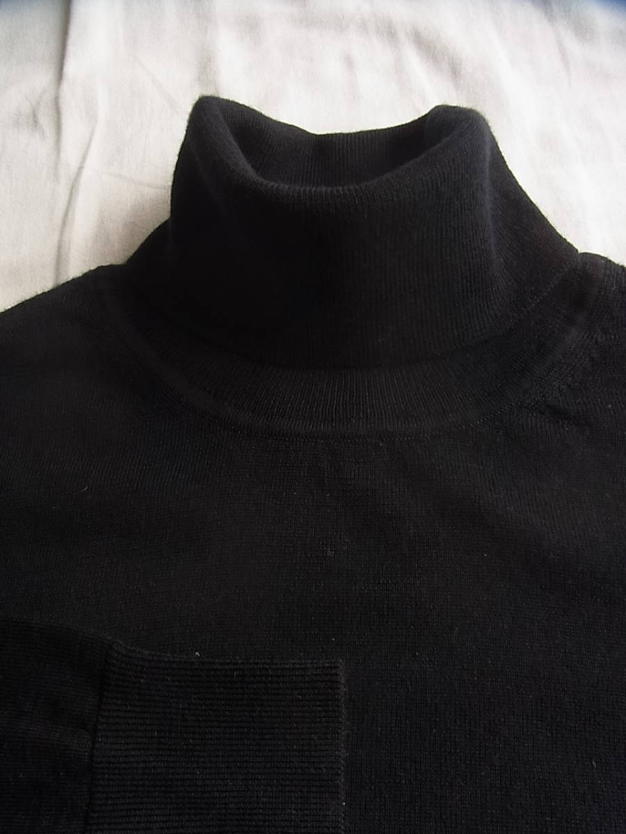 UNIQLO 　ユニクロ　ウール100% 　タートルネックセーター　サイズ L　ブラック_画像1
