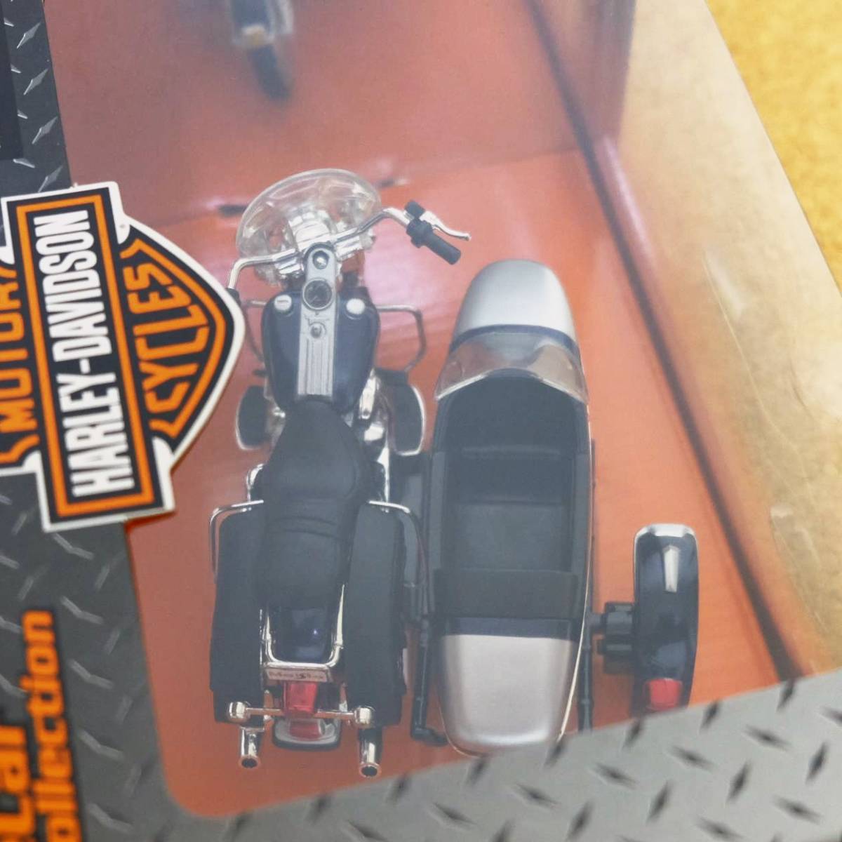 【Maisto】2001 FLHRC Road King Classic(NVY) 1/18 HARLEY-DAVIDSON SideCar Collection