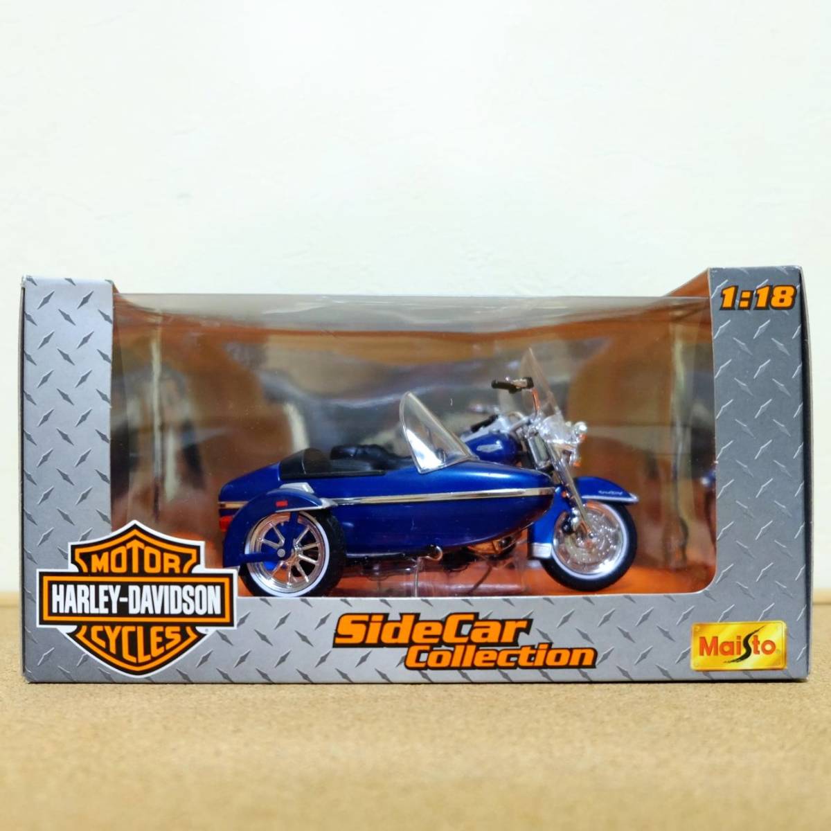 【Maisto】2001 FLHRC Road King Classic(BLU) 1/18 HARLEY-DAVIDSON SideCar Collection
