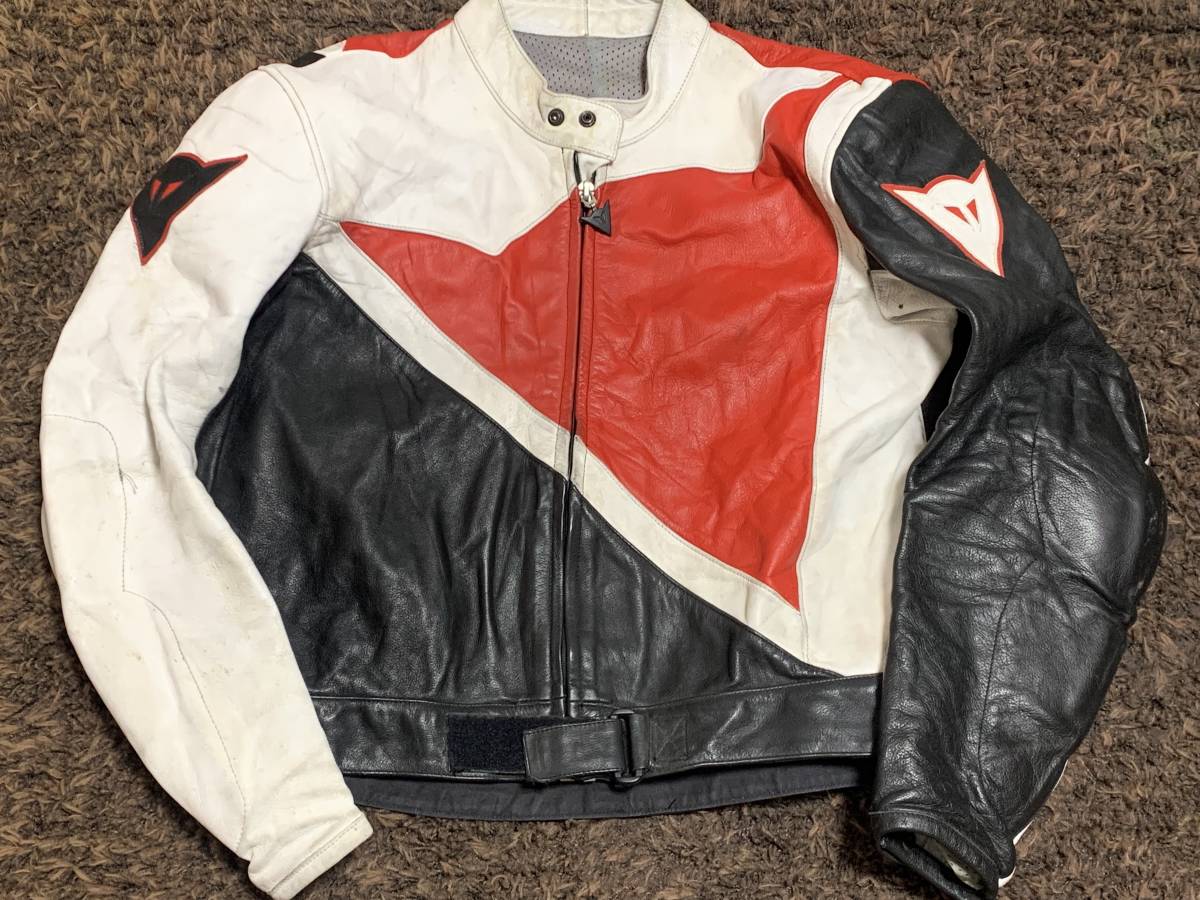 イタリア製　ダイネーゼ　DAINESE　　ワールドチャンピオン　56サイズ　USED現状品_画像1