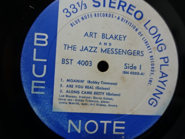 希少なラベル違い！ アート・ブレイキー Art Blakey／Moanin’／Blue Note／片面New York片面Liberty／両面RVG刻印_画像4