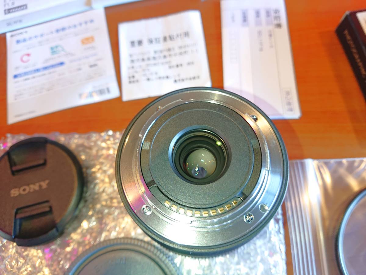 SONY SEL11F18 E11mmF1.8 レンズ オマケ( MARUMI プロテクター KEKO ソフトフィルター ステップアップリング) 付属品全て揃ってます α6700_画像5