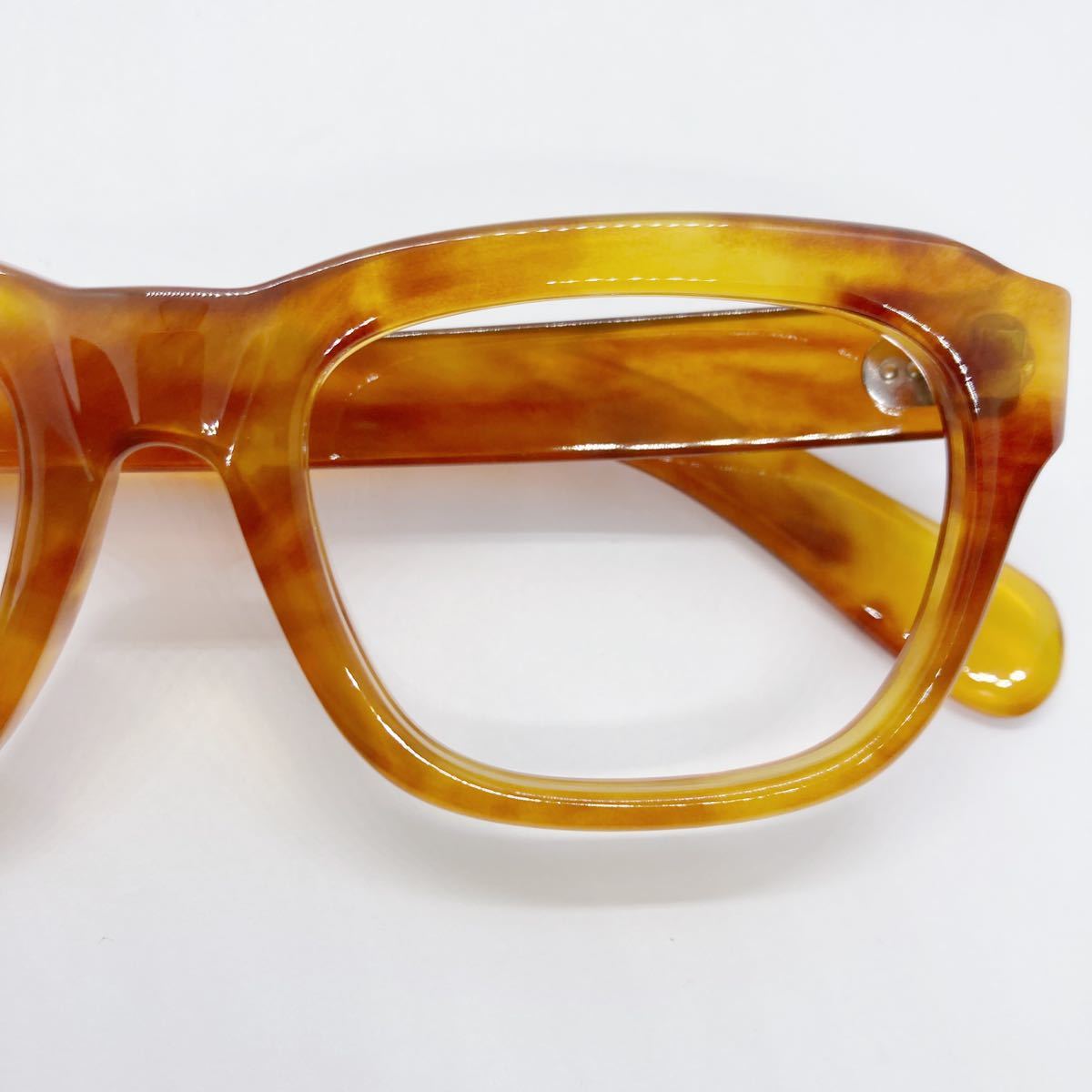 book@ tortoise shell 90 period glasses white ..we Lynn ton dead stock Vintage made in Japan domestic production Crown punt Vintage glasses frame France 18K