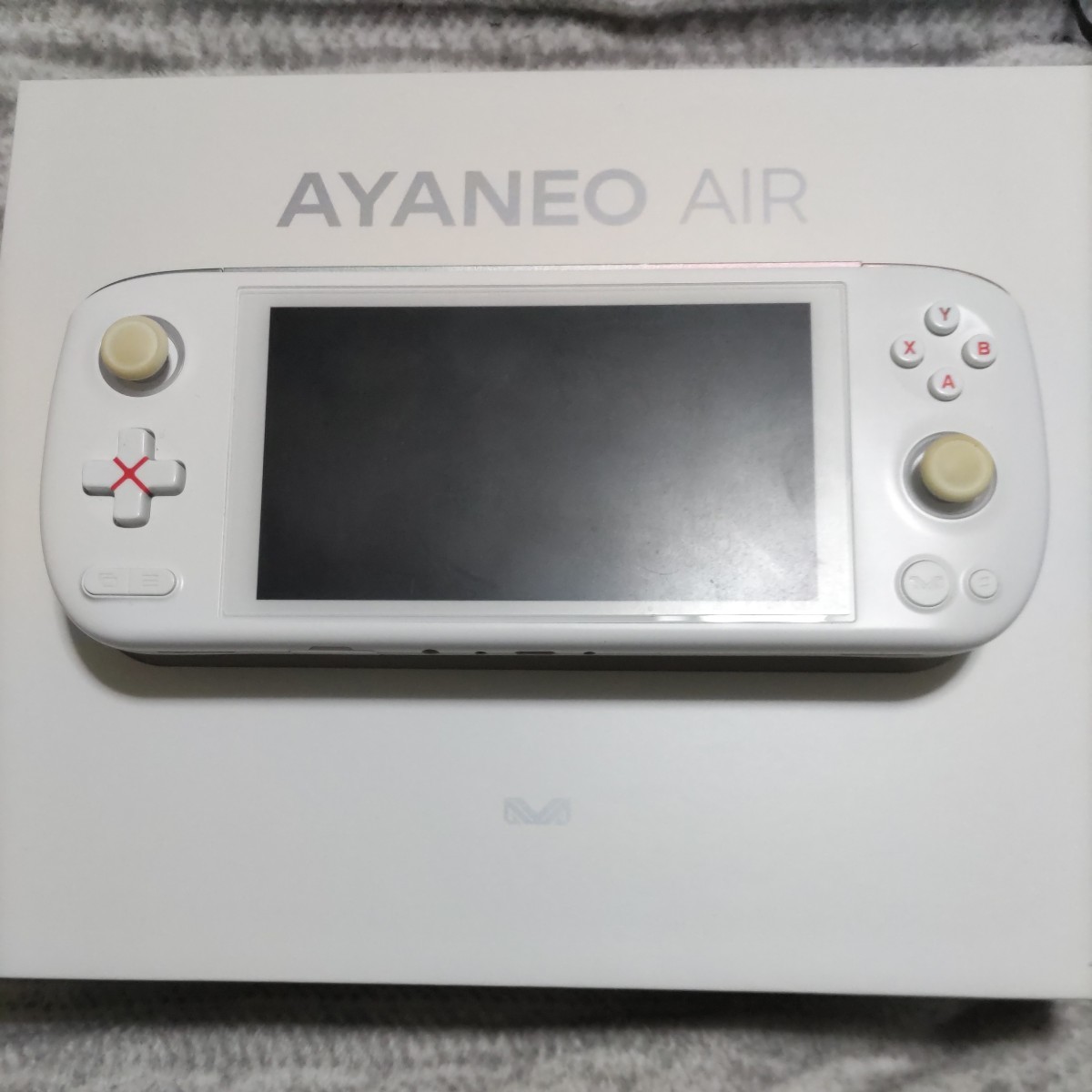 AYANEO AIR Ryzen 5 5560u オーロラホワイト　RAM16GB,ストレージ512GB 動作確認済み 中古_画像1