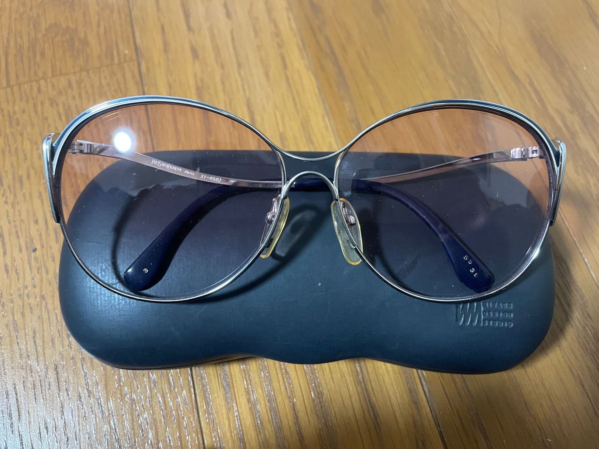 YVES SAINT LAURENT イヴサンローラン  サングラス 眼鏡色つきメガネ