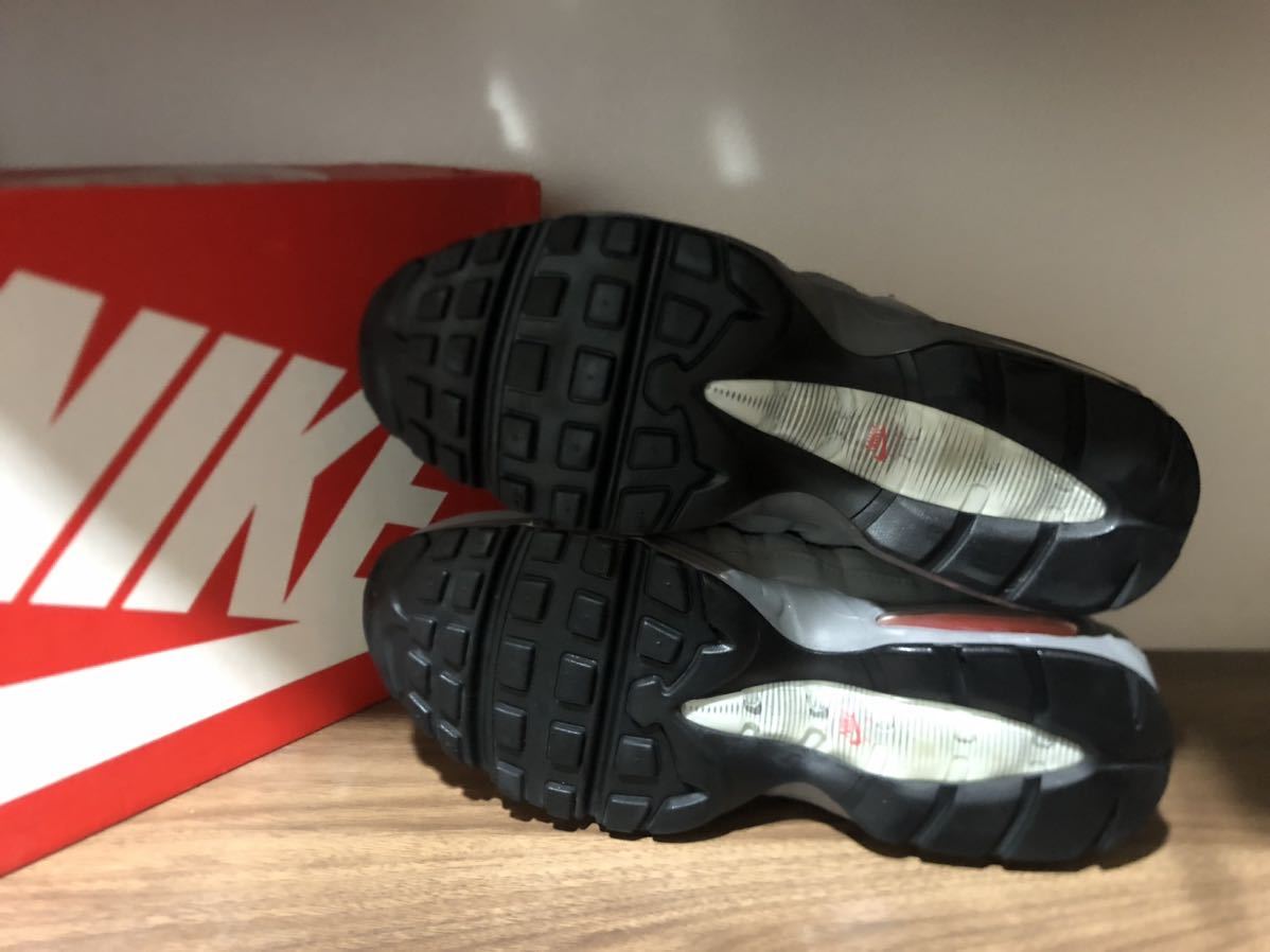 大人気 キムタク着用 完売 NIKE AIR MAX 95 ESSENTIAL エアマックス95 エッセンシャル　トラックレッド/ホワイト-パーティクルグレー28cm _画像7