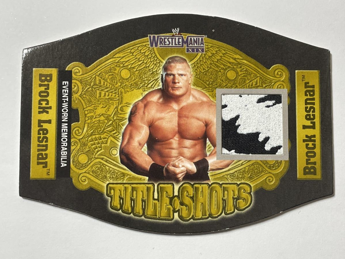 WWE ブロック・レスナー メモラビリアカード 2003 Fleer WWE WrestleMania 19 Event-worn shirt カード プロレス_画像1