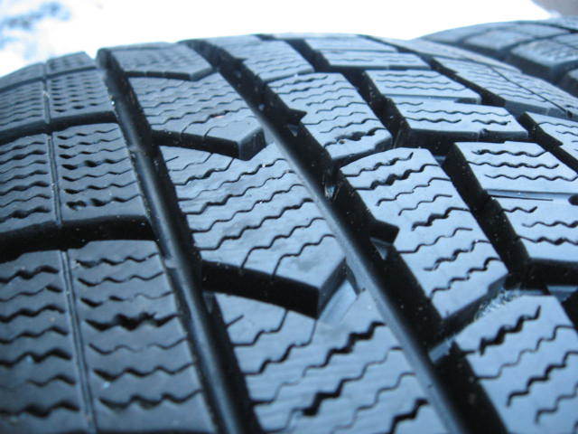 中古バリ山！ DUNLOP　ウィンターMAXX 02　175/65R15　4本セット _画像3