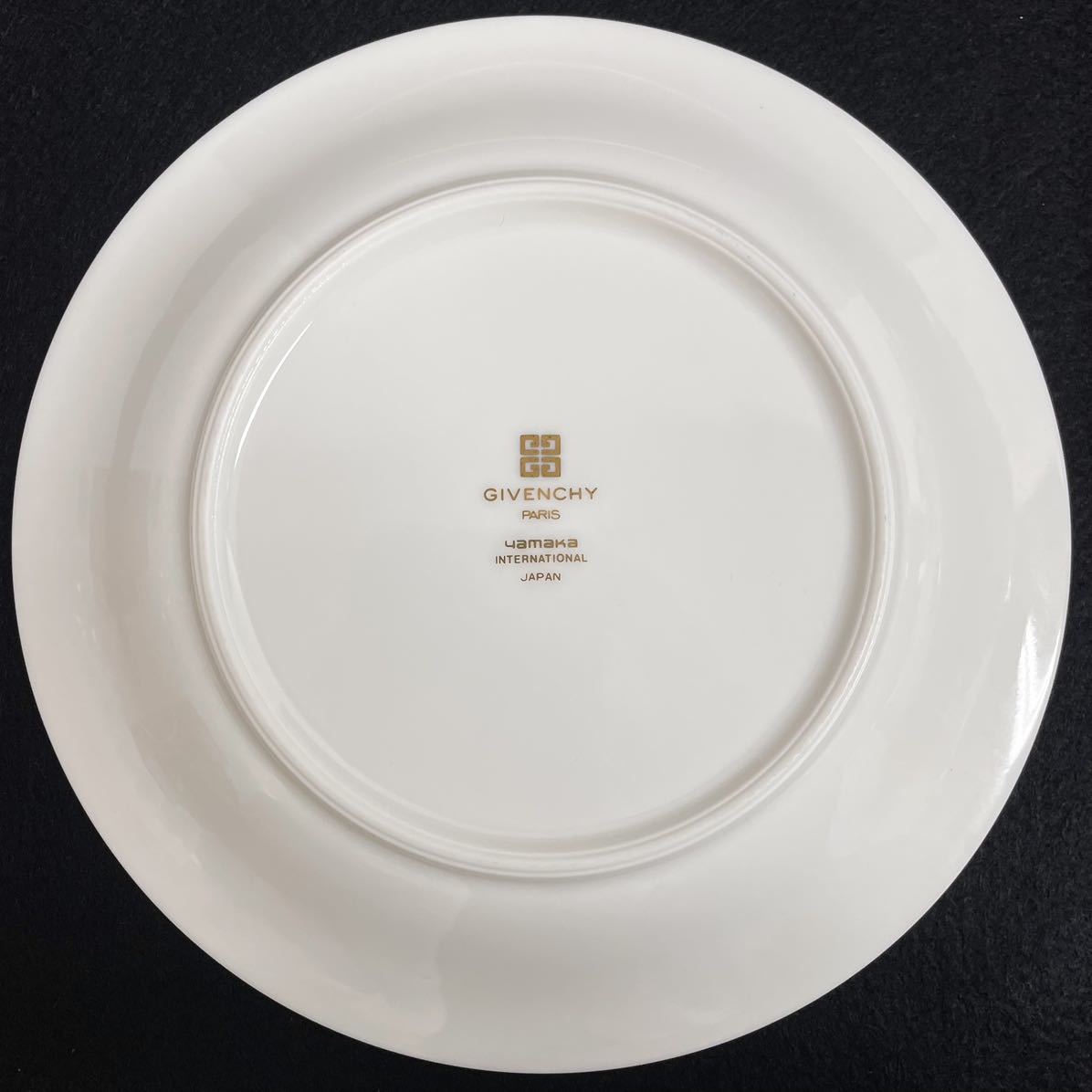 【美品】GIVENCHY ジバンシー［カップ＆ソーサー4客＋プレート4枚］8点セット 小皿 洋食器 茶器 コーヒー ティー おまとめ_画像9