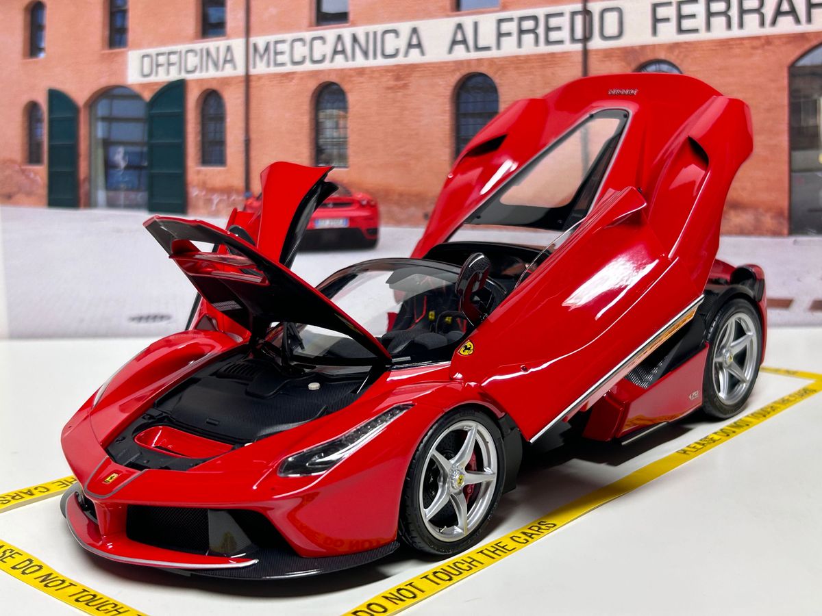 BBR 1/18 Ferrari La Ferrari Aperta Rosso corsa フェラーリ ラフェラーリ　アペルタ