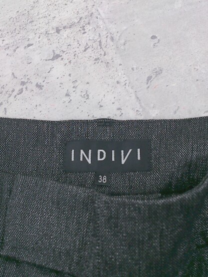 ◇ INDIVI インディヴィ ロールアップ スラックス パンツ 38 ブラック レディース_画像4
