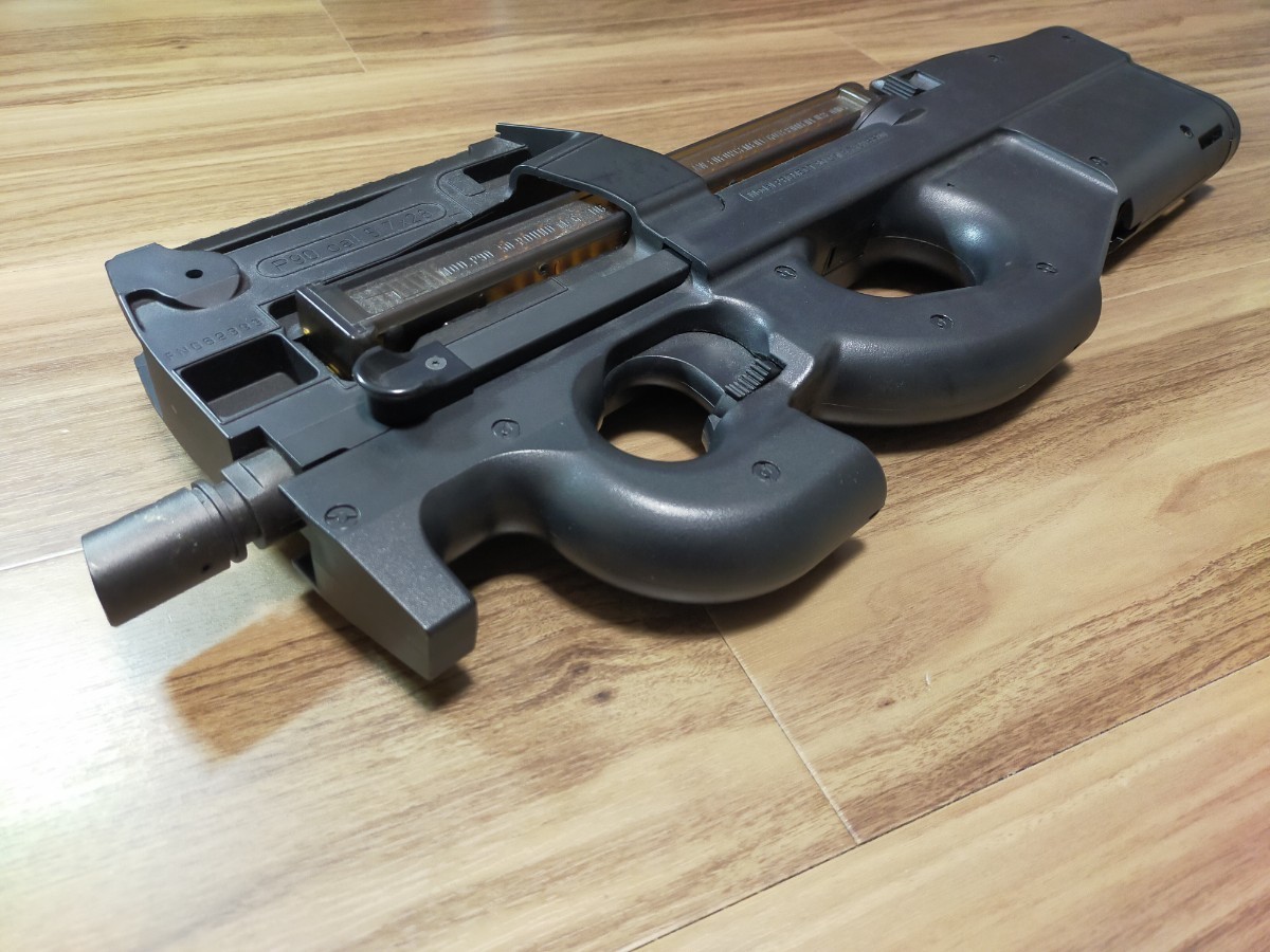 LayLax F FACTORY P90 タクティカルマウントベース取り付け LayLax F FACTORY P90 タクティカルマウントベース取り付け