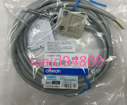新品　OMRON/オムロン 　小型セーフティ スイッチ D4C-1250　10個セット　保証付き