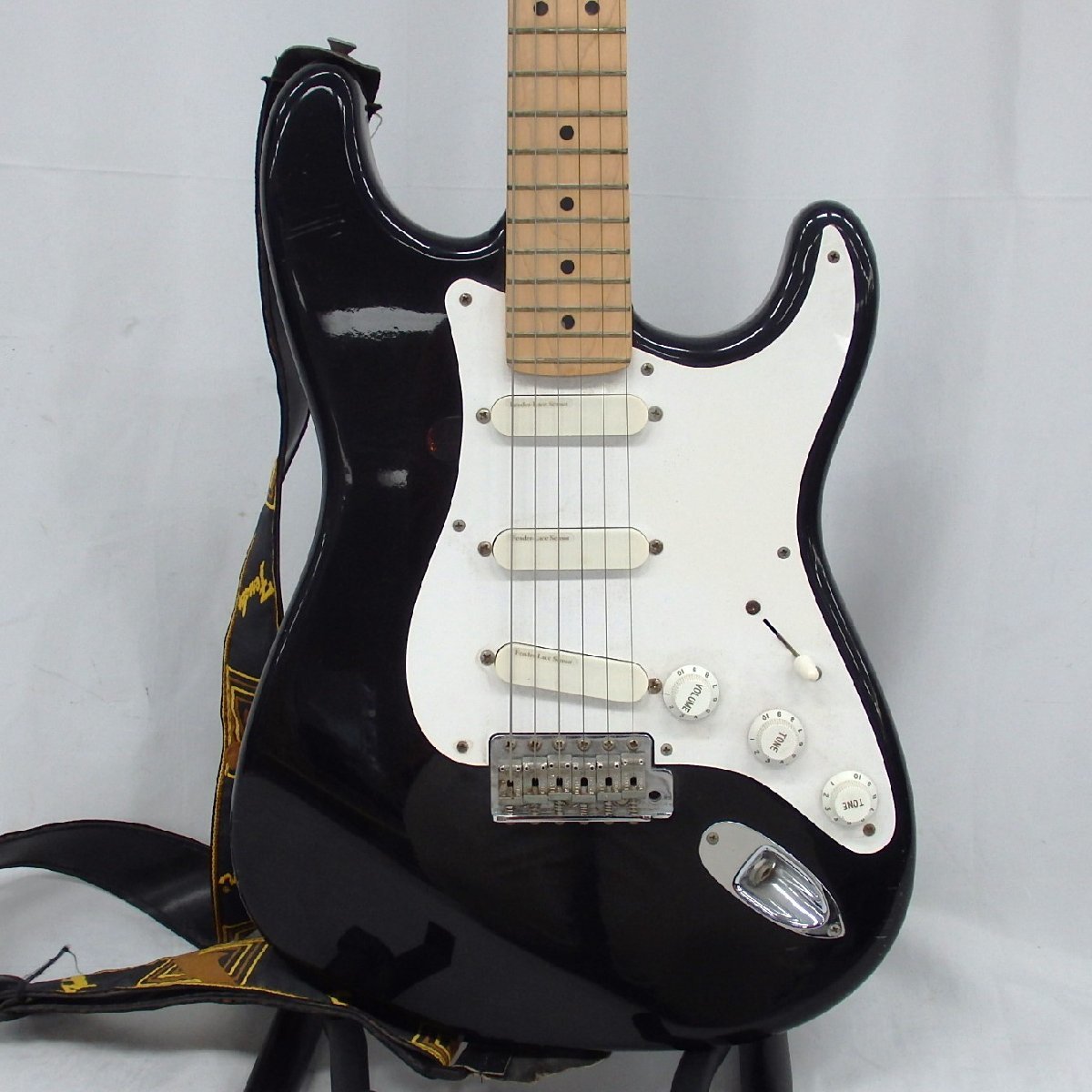1円～ Fender フェンダー STRATOCASTER Eric Clapton BLACKIE エレキギター ケース付 ※同梱不可 y300-2301291【Y商品】_画像4
