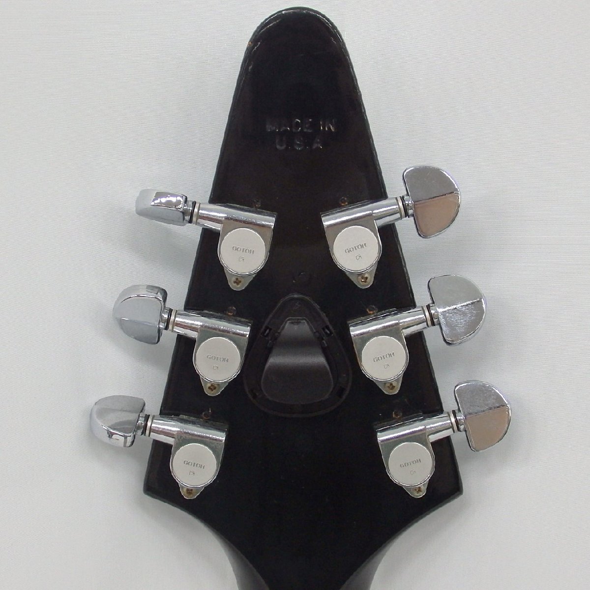 1円～ Gibson ギブソン Flying V'67 MOD EB エレキギター 音出し確認済 ケース付 ※同梱不可 y180-2353104【Y商品】_画像7