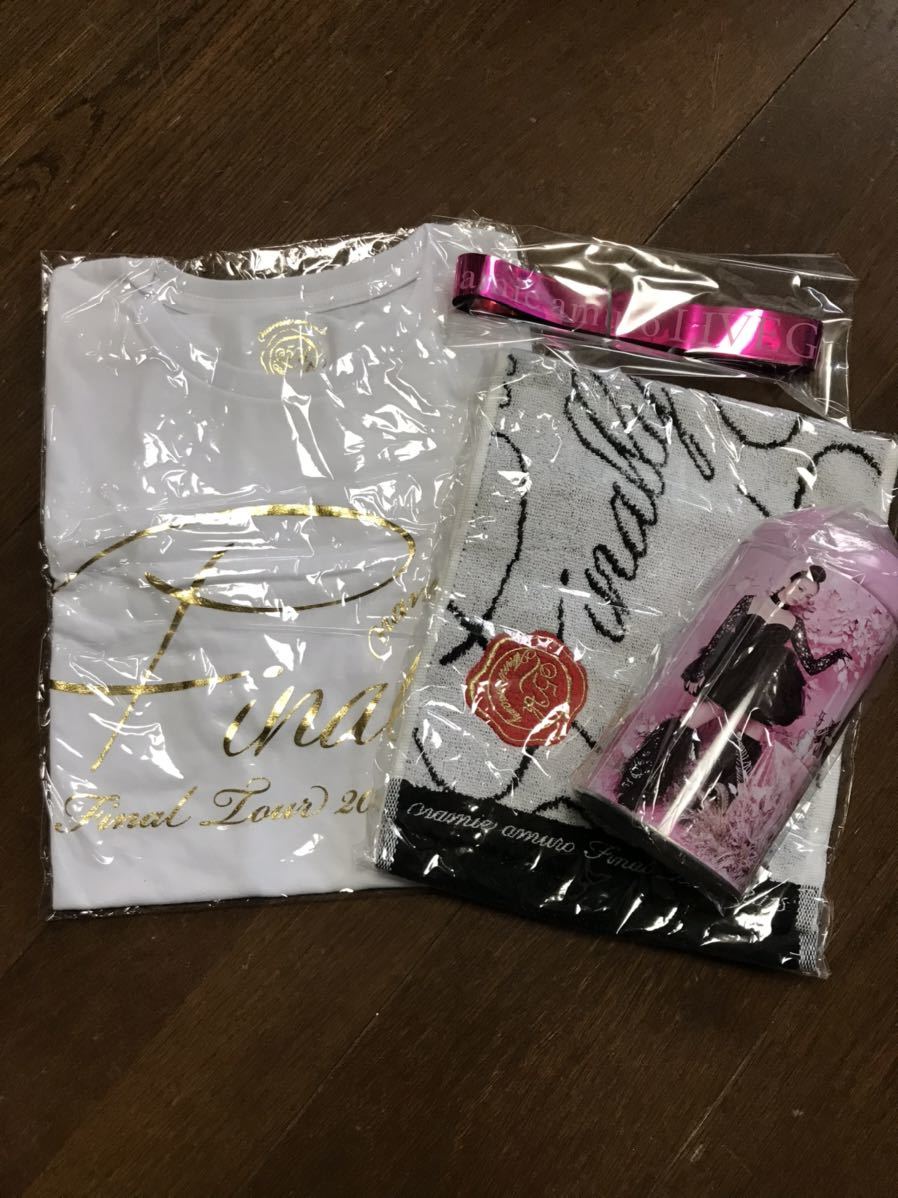 安室奈美恵　ツアーグッズ　マフラータオル Tシャツ　貯金箱　銀テープ