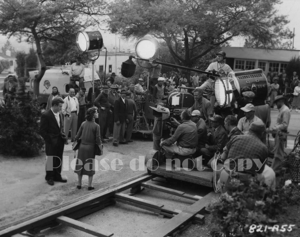 1955年 映画 理由なき反抗 ジェームズ・ディーン ナタリー・ウッド モノクロ　大きなサイズのフォト_画像2