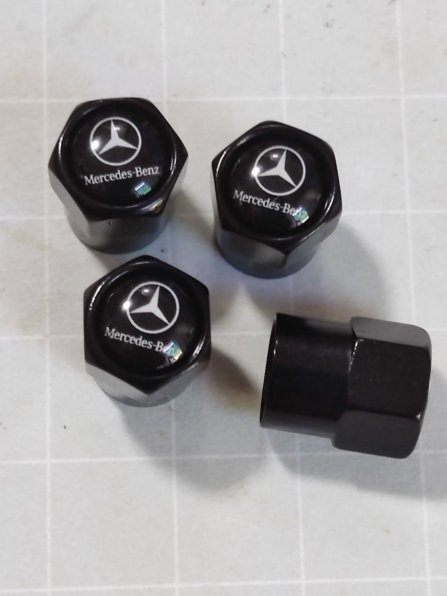 黒文字 メルセデスベンツ Mercedes-Benz ホイール エアバルブキャップの画像1
