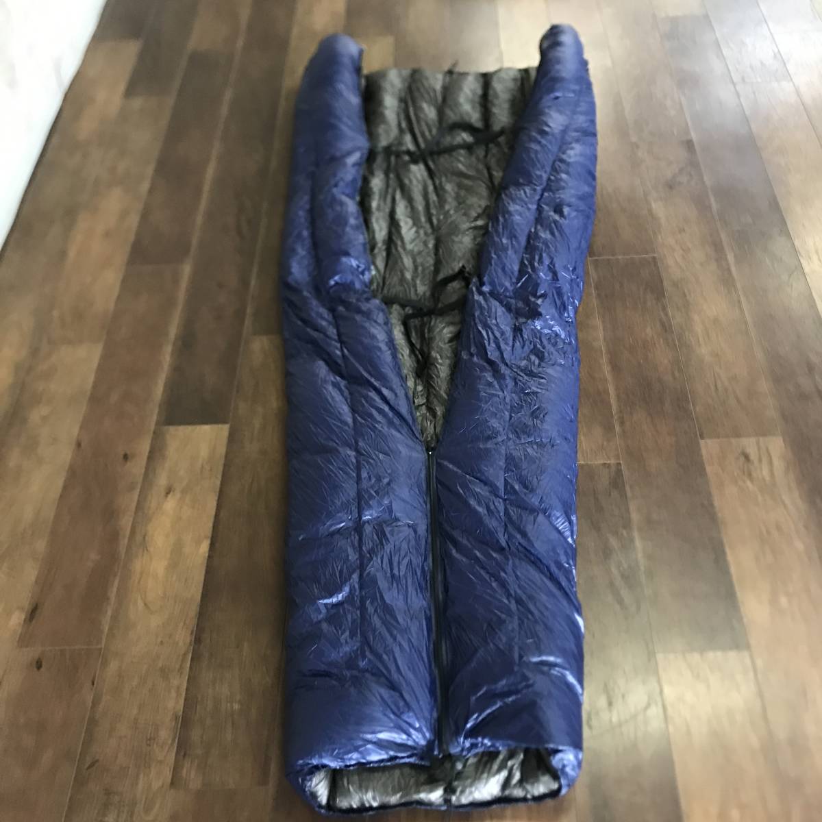 美品 エンライテッドイクイップメント ENLIGHTENED EQUIPMENT キルトシュラフ 950FP 30°F 保存袋付属 軽量 登山キャンプ tmc02051555_画像6