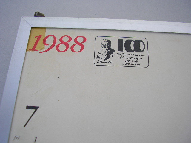 ☆望月智子　直筆サイン入り　DUNLOP　ダンロップ　ポスター カレンダー　1988年　A1サイズ_画像2