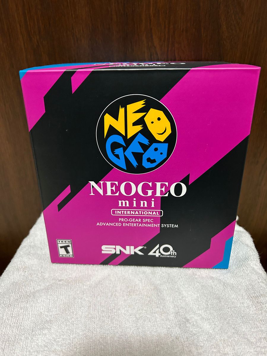 NEOGEO mini INTERNATIONAL ネオジオミニ　新品未開封　保証書付き