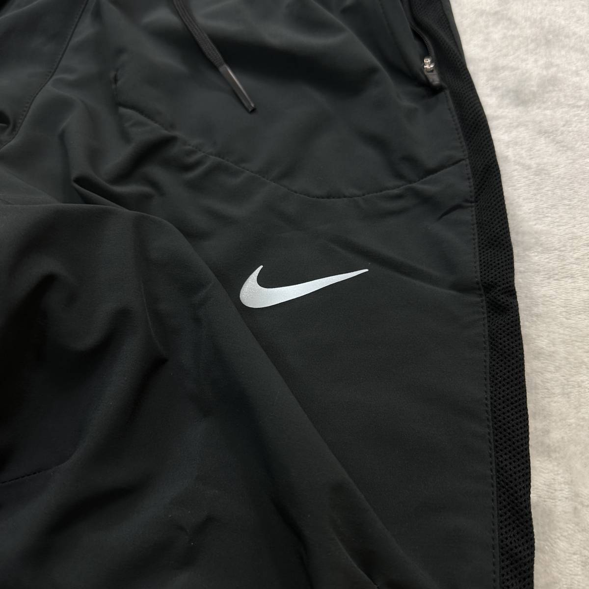 新品未使用 NIKE Mサイズ ナイキ ランディビジョン ランニング セットアップ パンツ ジャケット シャツ ジョギング 長袖 国内正規品