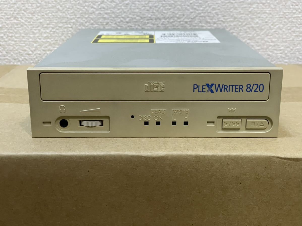 【動作確認済】Plextor PX-R820Ti TLA#403 8倍速SCSI CD-Rドライブ_画像2