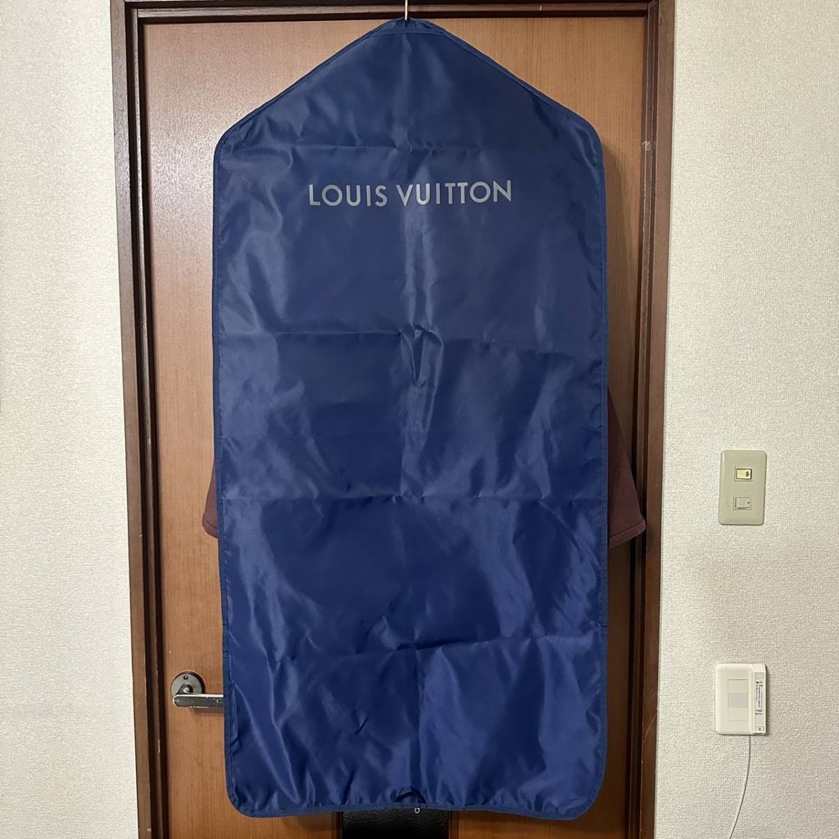 美品☆即完売モデル☆LOUIS VUITTON ルイヴィトン 38 モノグラム ダブルフェイス ラップコート ベルテッド ハンガーケース付き 73万_画像9