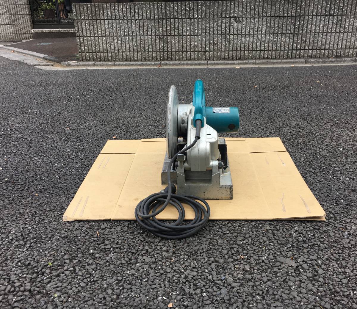 マキタ 12型チップソー切断機 LC1200|鉄工用 マキタ 12型チップソー切断機 LC1200|鉄工用