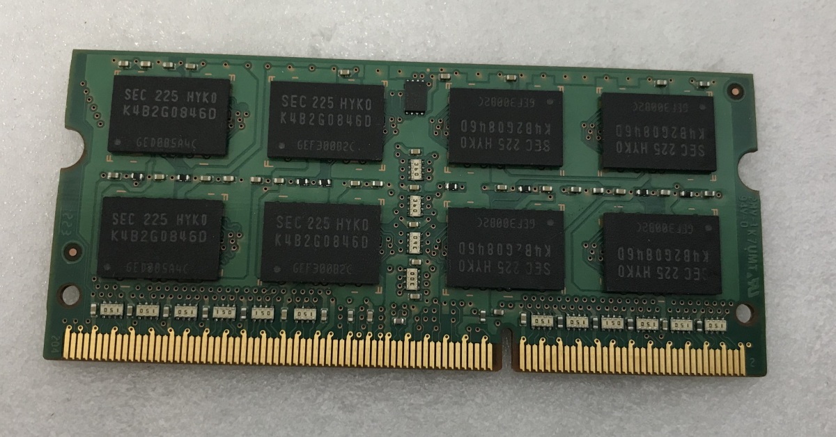 SAMSUNG 2RX8 PC3L-12800S 4GB DDR3L-1600 4GB DDR3L 204ピン ノートパソコン用メモリ DDR3L 4GB LAPTOP RAM 動作確認済み_画像7