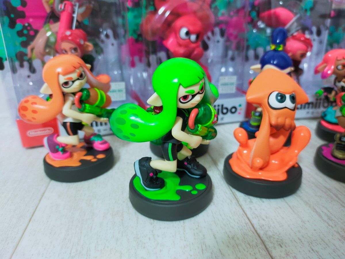 スプラトゥーン　アミーボ　amiibo　限定カラー　任天堂