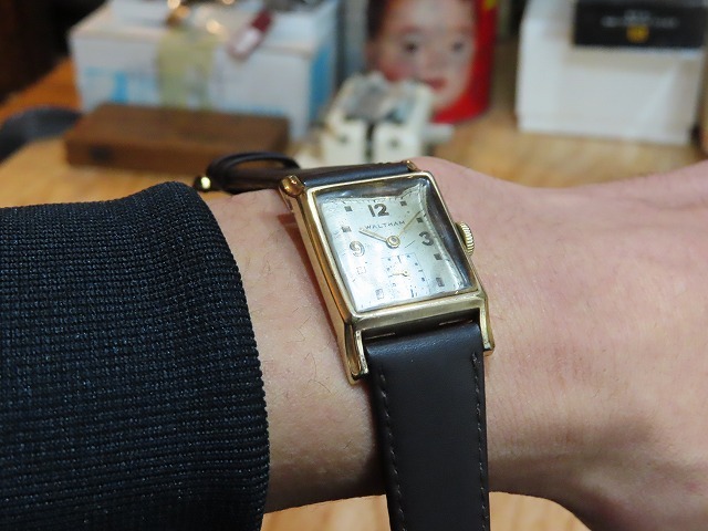 古いウォルサムの手巻時計 男女兼用サイズ 角型 スモセコ アンティーク_画像8