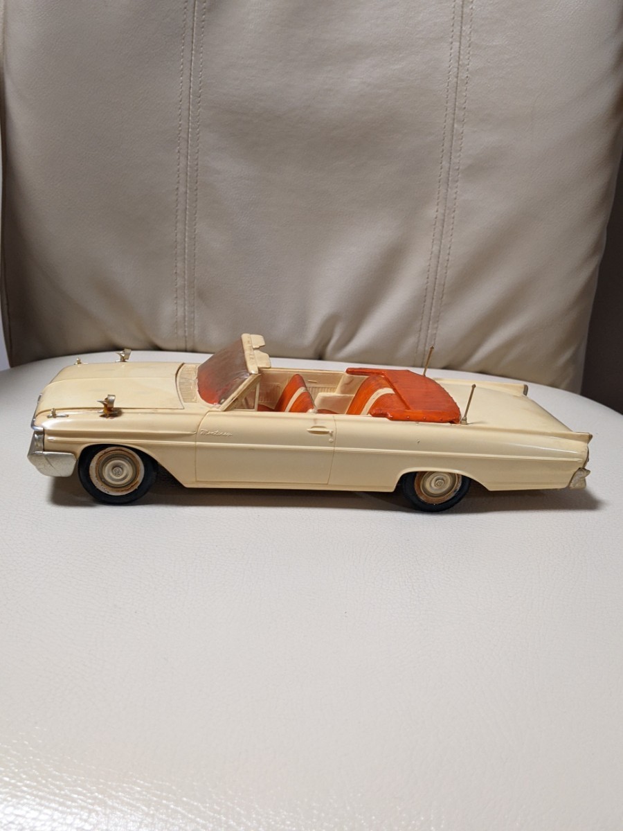 プラモデル完成品　1961フォードマーキュリー2ドア　オープンカー　_画像3