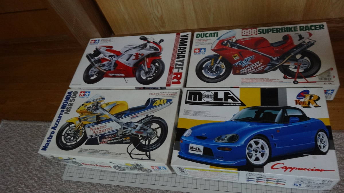 NSR500 YZF R1 DUCATI888 カプチーノ　プラモデル　未使用品　長期保管品_画像1