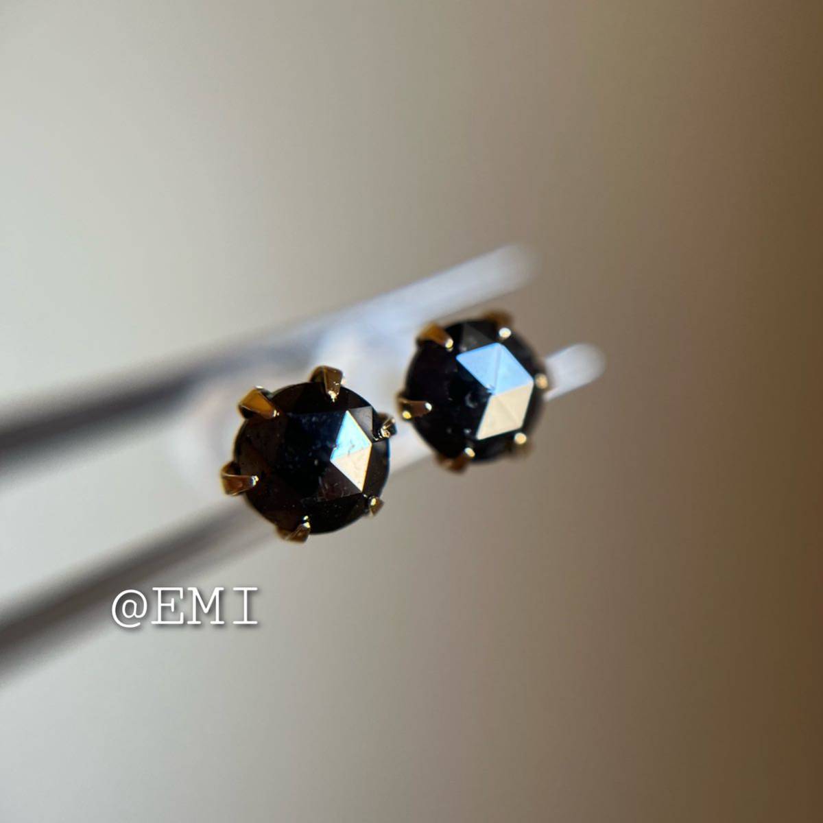 【スペシャルセール☆】 K18 天然ブラックダイヤモンド 0.60ct ピアス　Diamond _画像4