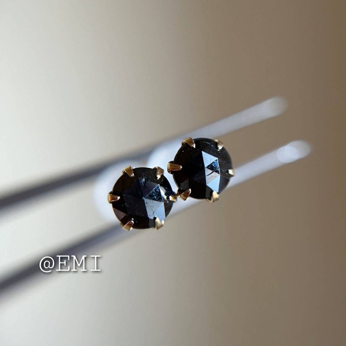 【スペシャルセール☆】 K18 天然ブラックダイヤモンド 0.60ct ピアス　Diamond_画像4