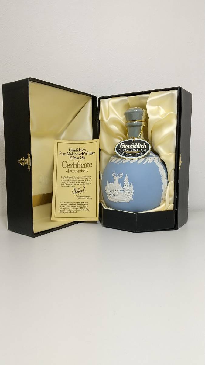 ウェッジウッド グレンフィディック SCOTCH Glenfiddich 21年 750ml 43% 未開封 新品 箱付き WEDGWOOD 古酒 陶器スコッチウイスキー_画像1