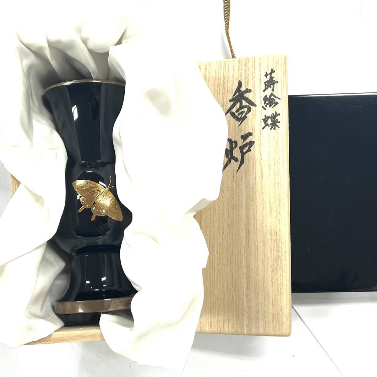 N132 香炉 蒔絵蝶 香炉 日本工芸 ジャンク品 中古 訳あり_画像1