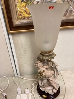 上品な イタリア輸入 天使の置物 天使のランプ 天使のテーブルランプ