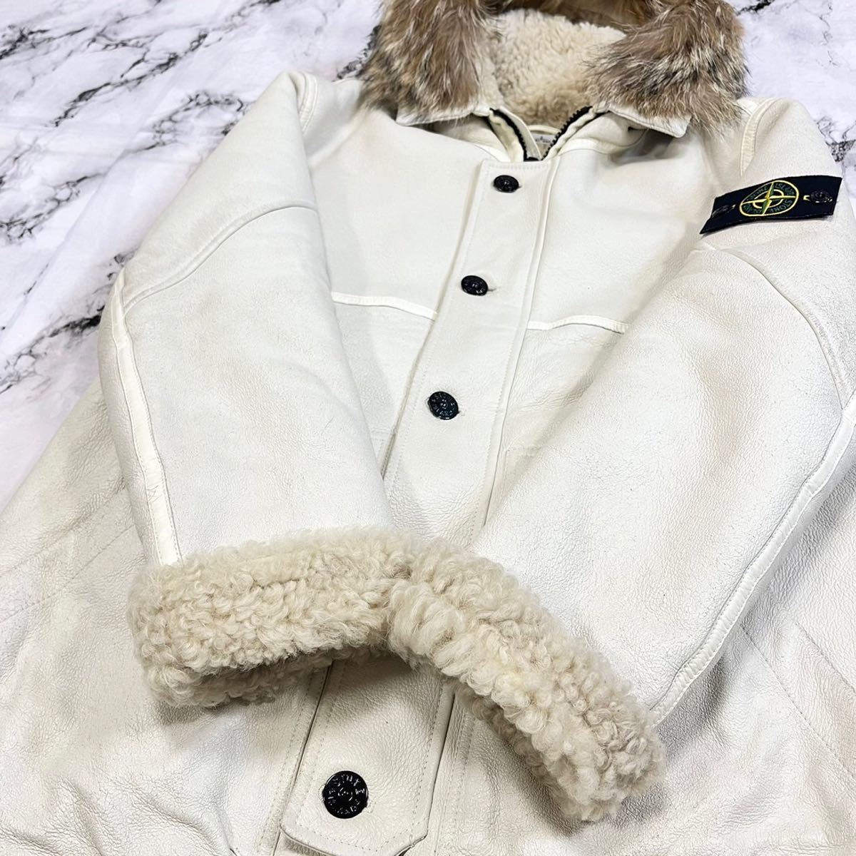 【究極の逸品】STONE ISLAND ストーンアイランド ムートンコート コヨーテ ファー 山羊 レザー フード ボア 毛皮 XL イタリア製 メンズ_画像5