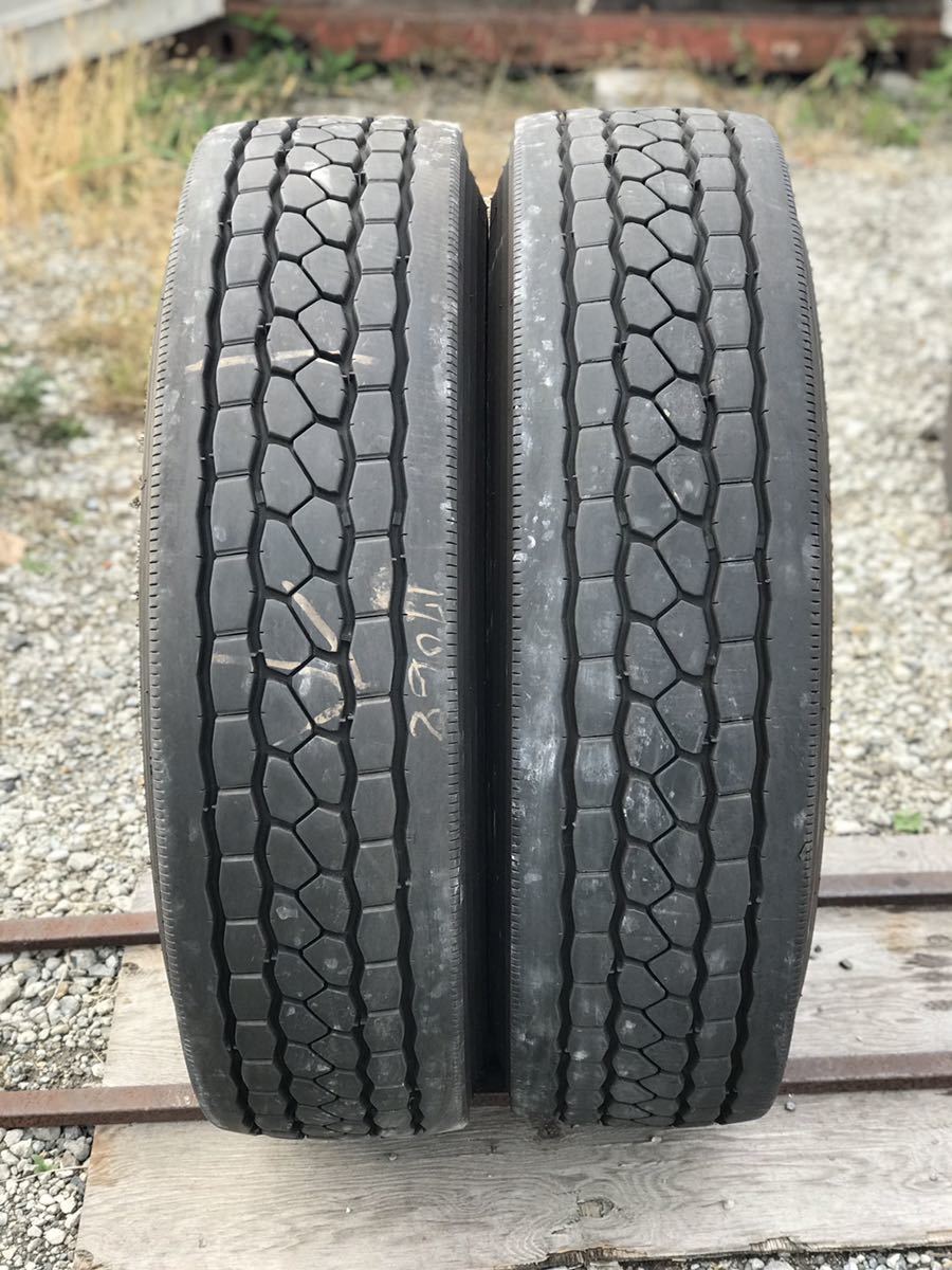 2924 ブリヂストン　295/80R22.5 2本セット