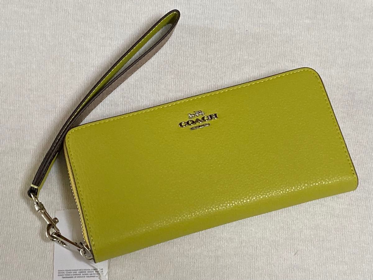 COACHコーチ 長財布 ジップウォレット シグネチャー　黄緑　イエローグリーン